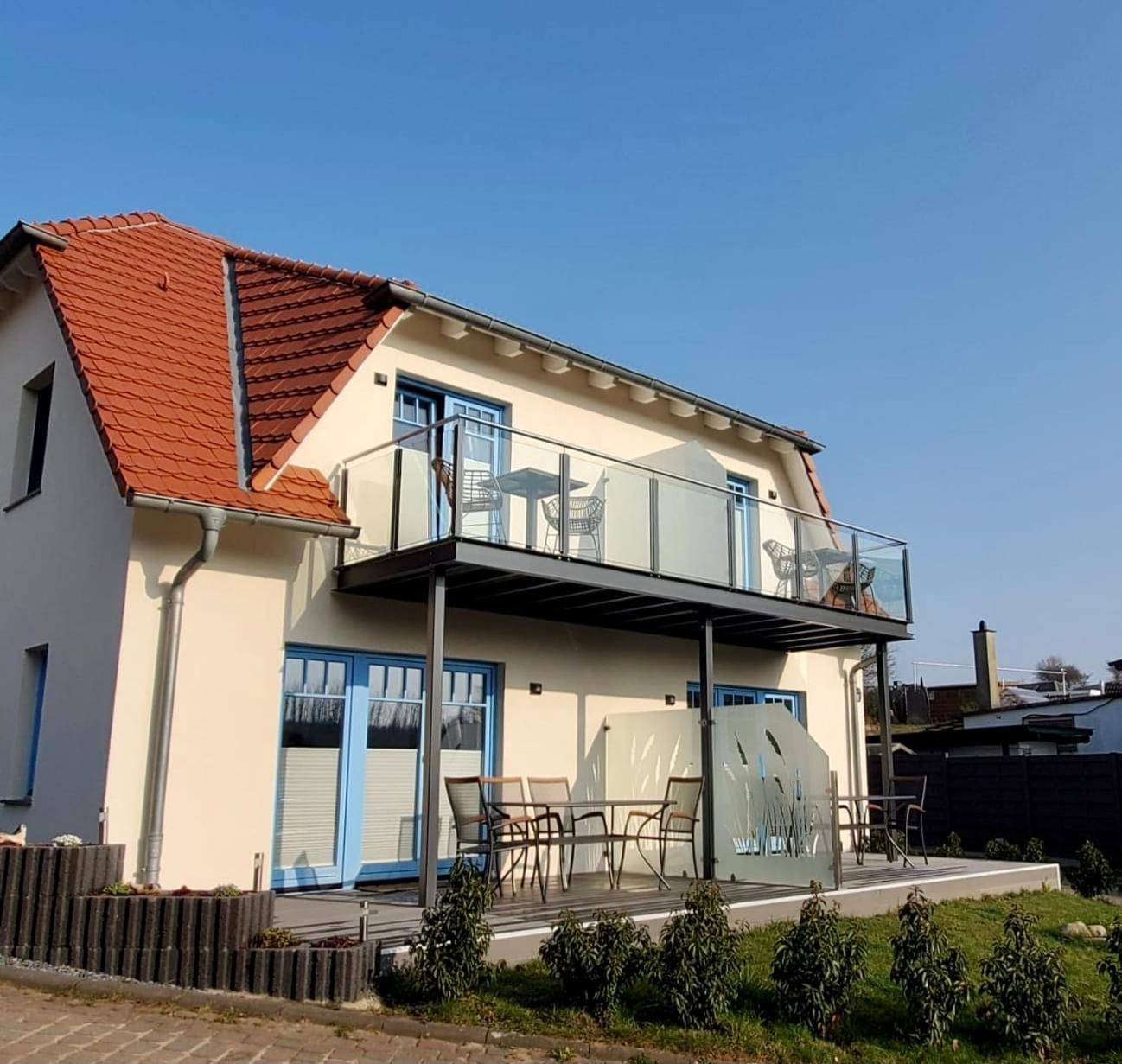 Ferienhaus Am Yachthafen Зелин Екстериор снимка